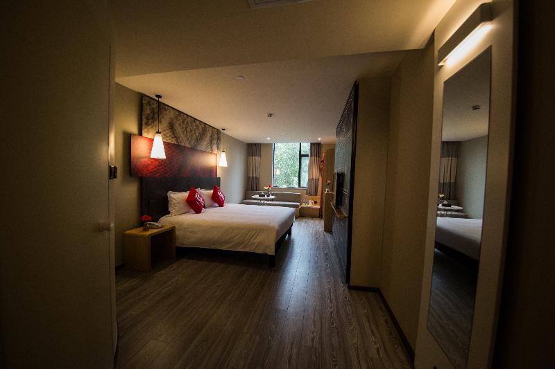 Ibis Guangzhou Yuexiu Park Metro Station Hotel Екстериор снимка